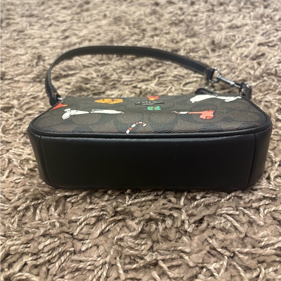 Coach Peanuts Snoopy Mini Bag New with Tag Limited Edition - Picture 4 of 11